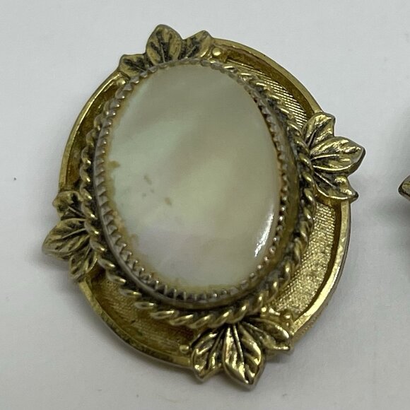 Vintage Whiting & Davis Gold Tone and Mother of Pearl Clip-on Earrings Gift - Picture 4 of 14